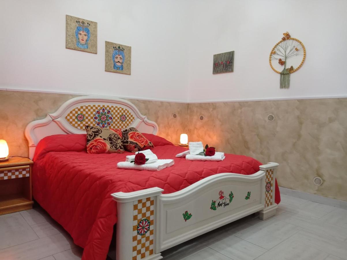 Mary Home - Casa Vacanza Таормина Номер фото