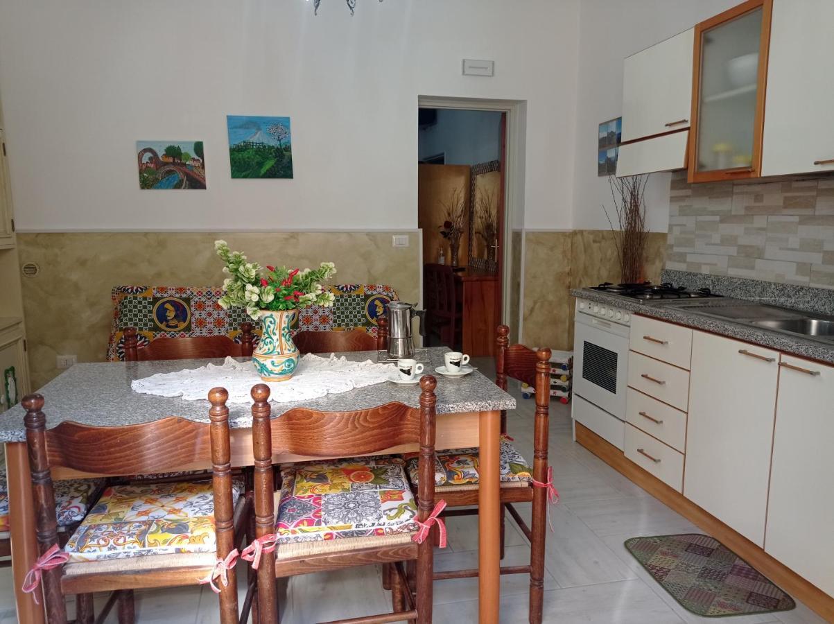Mary Home - Casa Vacanza Таормина Экстерьер фото