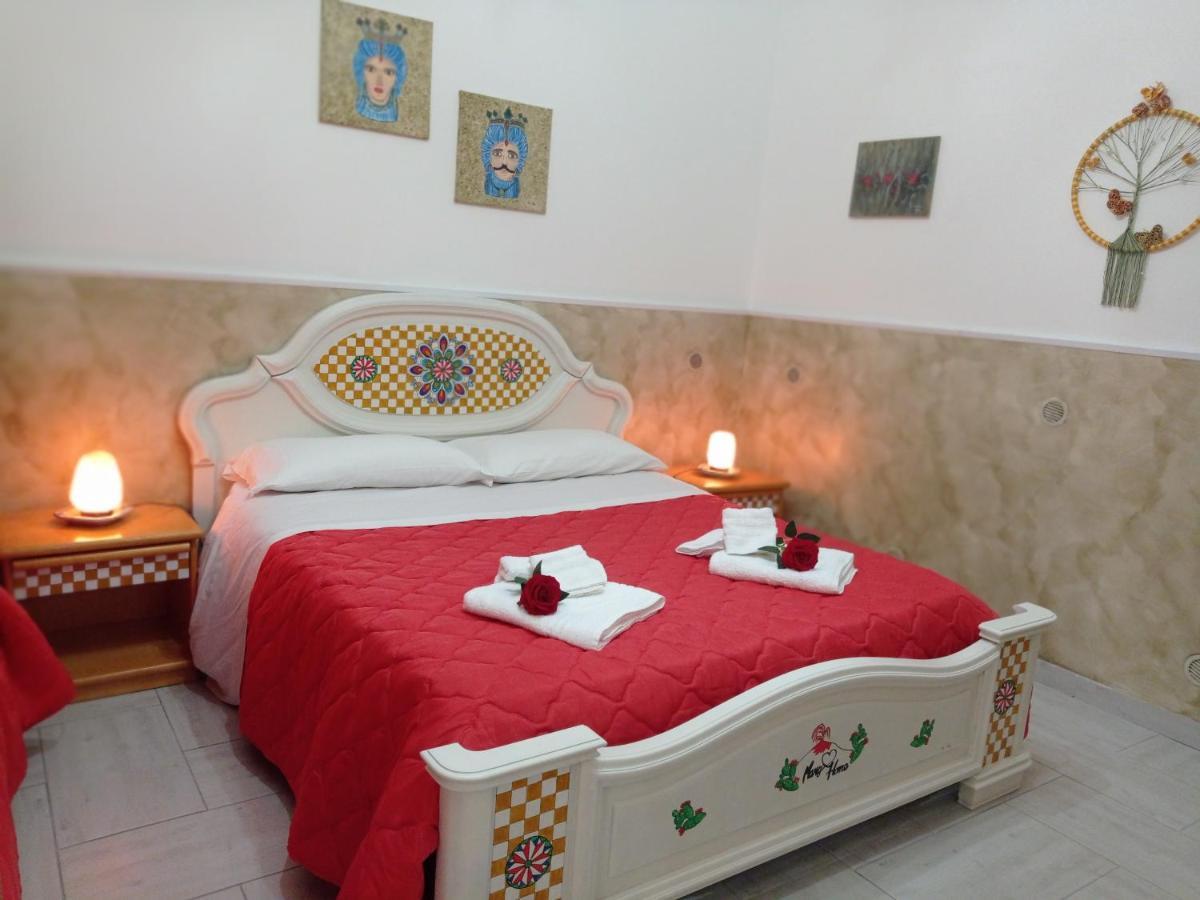 Mary Home - Casa Vacanza Таормина Номер фото