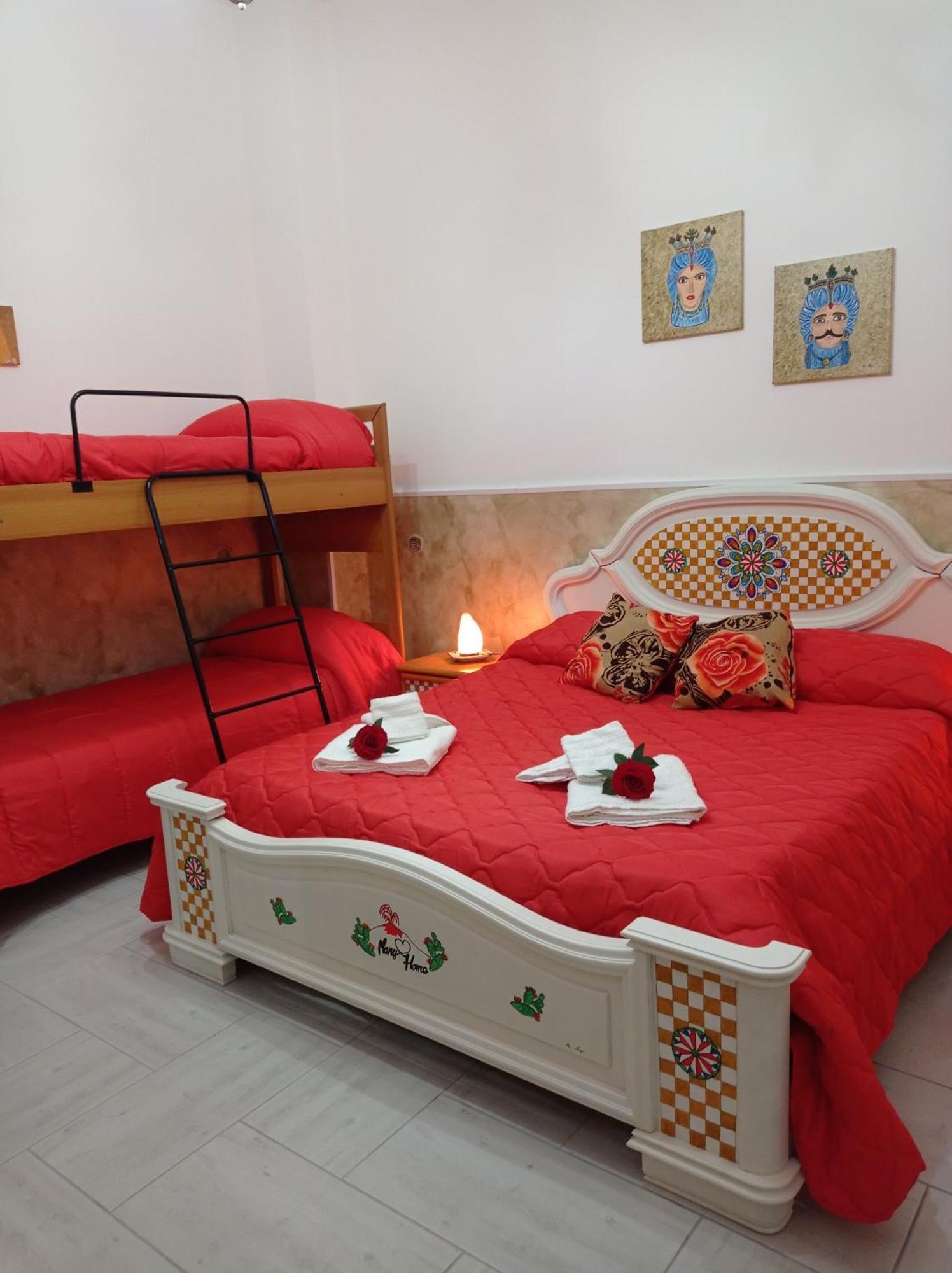 Mary Home - Casa Vacanza Таормина Номер фото